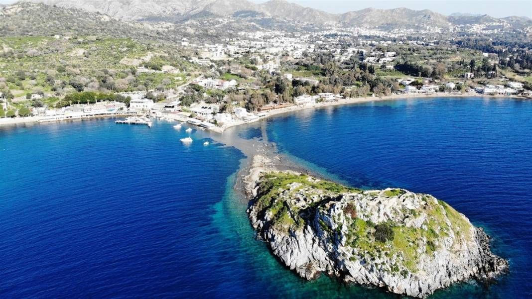 Bodrum’da şaşırtan görüntü! Binlerce yıllık kral yolu ortaya çıktı