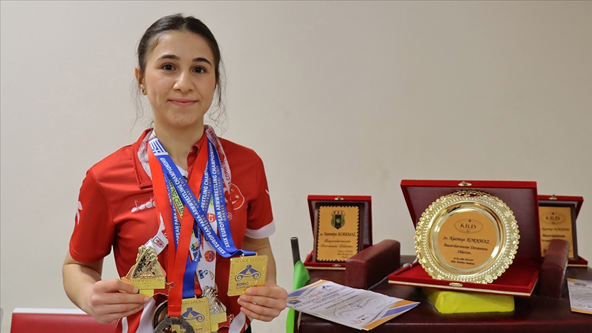 ‘Bileği bükülemeyen’ ablasının izinde, gözü dünyanın zirvesinde