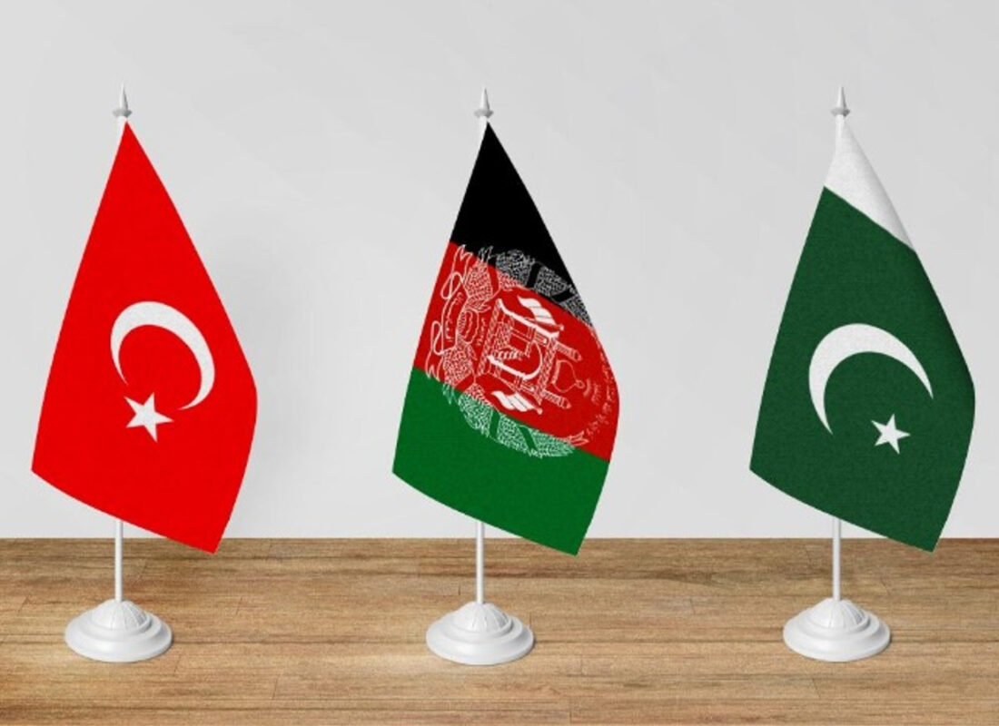 Pakistan ve Afganistan İstanbul’da barış görüşmelerini yeniden başlatıyor