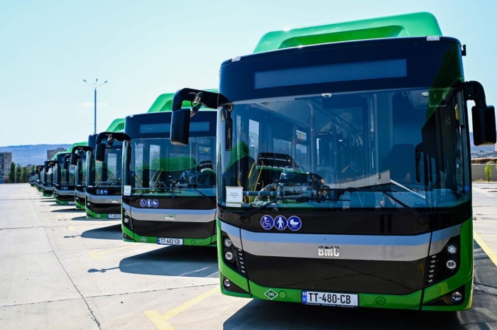 Türkiye 35 otobüsü daha komşuya teslim etti