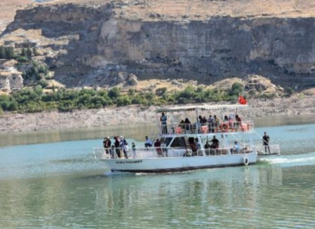 tarihi görmek için Danimarka’dan bile gelen var!