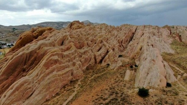 Sivas’ın Eğribucak kayalıkları “Dünyadaki Mars”