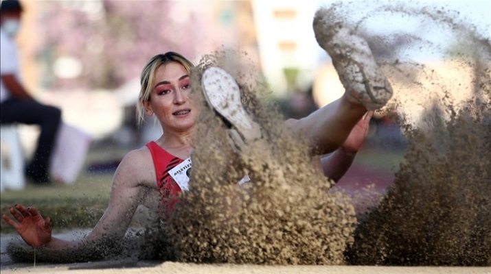 Milli atlet Tuğba Danışmaz, 23 yaş altında Avrupa şampiyonu oldu