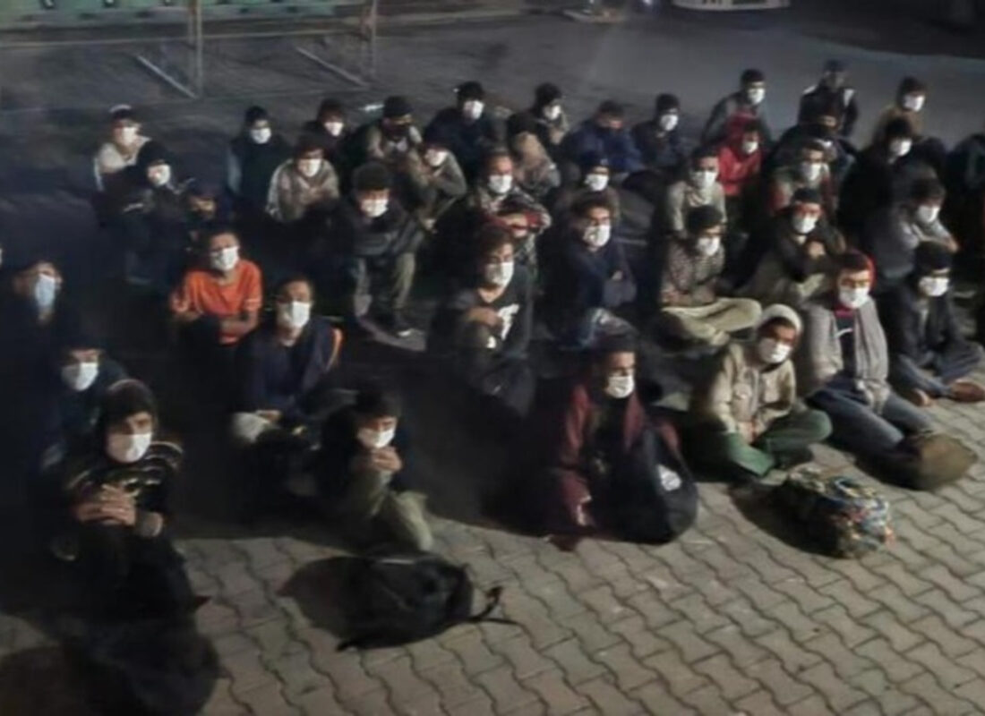 Van’da 60 düzensiz göçmen yakalandı