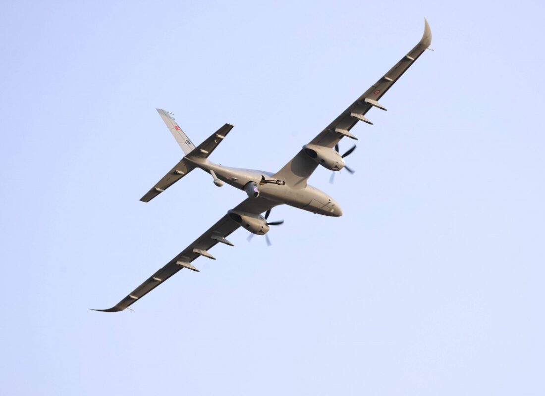 Bayraktar Akıncı TİHA, görev uçuşlarına devam ediyor