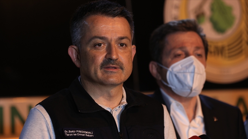 Bakan Pakdemirli: 125 yangının 117’si ya tamamen söndürüldü ya kontrol altına alındı