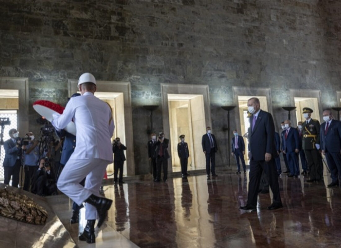 Devlet erkanından Anıtkabir ziyareti