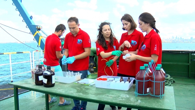TÜBİTAK araştırma gemisi Marmara’yı karış karış inceliyor