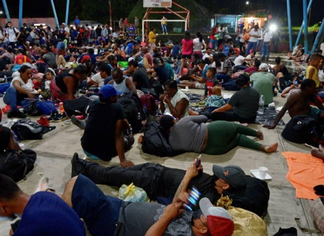 ABD sınırındaki göçmenlerin sayısı 10 bini aştı