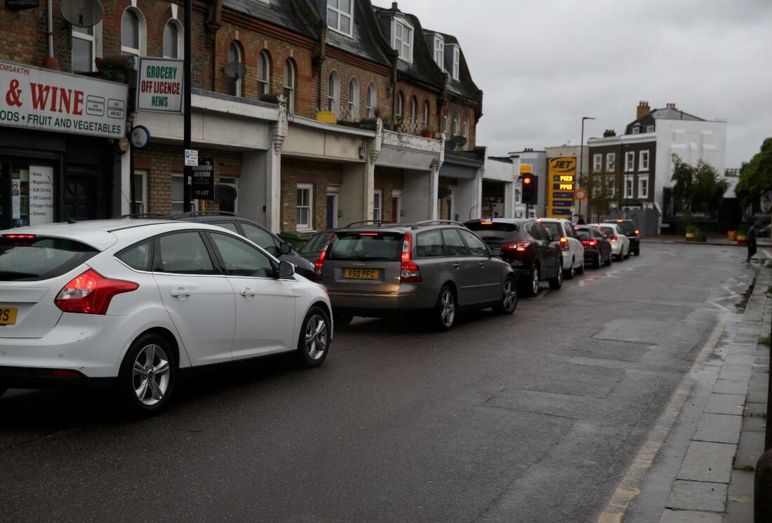 İngiltere’nin güneydoğusu ve Londra’da akaryakıt tedarik sorunu devam ediyor