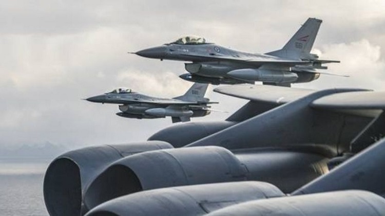 Yunan uçaklarından Türk F-16’larına taciz