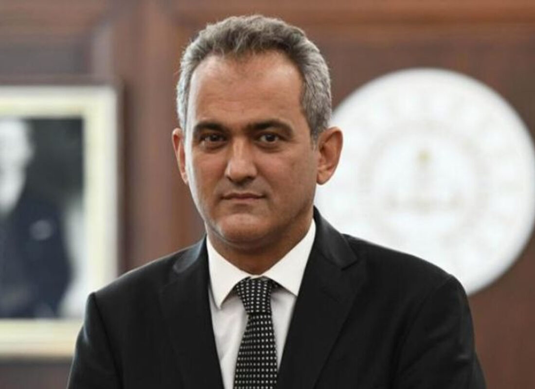 Milli Eğitim Bakanı duyurdu: O liselerde okuyanlara 500 lira verilecek