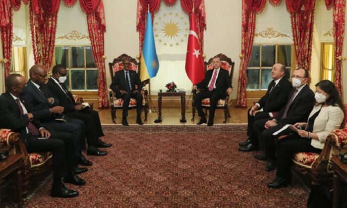 Cumhurbaşkanı Erdoğan, 3. Türkiye-Afrika Ortaklık Zirvesi’ne katılan devlet başkanlarıyla görüştü