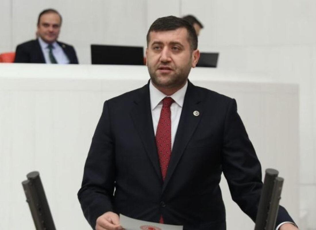 MHP Lideri Bahçeli’nin talimatıyla Baki Ersoy MHP’ye üye olabilecek
