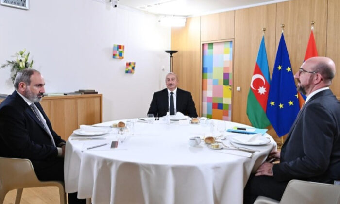 Brüksel’deki zirvede tarihi mutabakat: Azerbaycan ve Ermenistan anlaştı