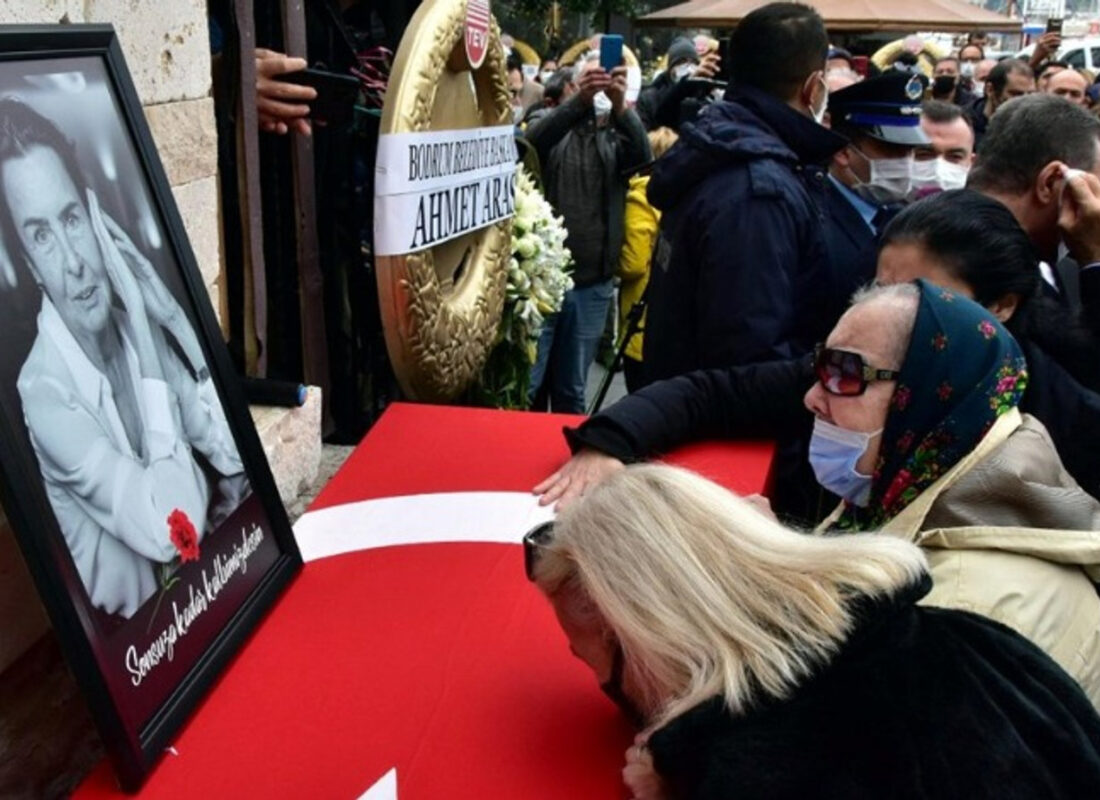 Usta oyuncu Fatma Girik Bodrum’da toprağa verildi