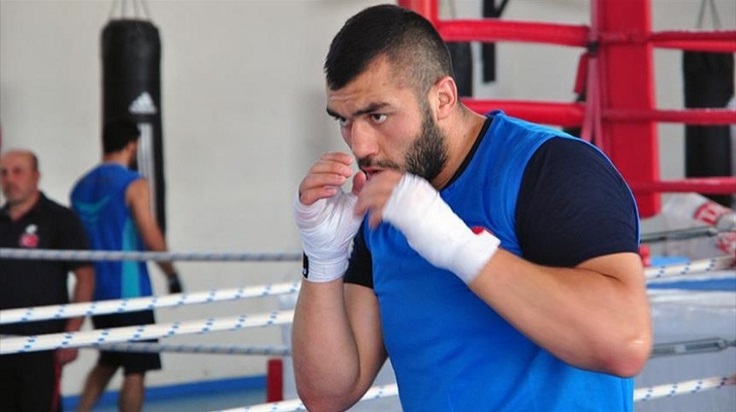 Milli boksör Ali Eren Demirezen, ABD’li Washington’u mağlup etti