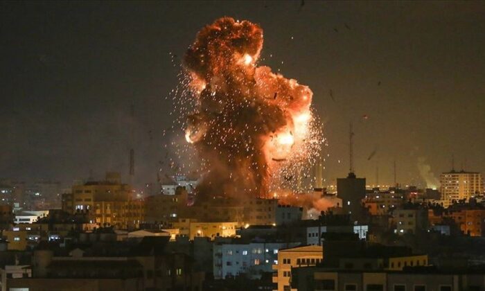 İsrail uçakları Gazze Şeridi’ne hava saldırısı düzenledi