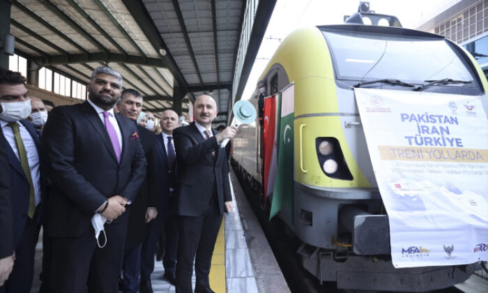 İslamabad-Tahran-İstanbul yük treni Ankara’ya ulaştı
