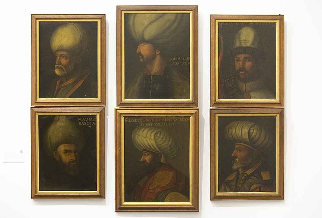 Osmanlı padişahlarına ait tablolar beklenenin üstünde bir fiyata satıldı