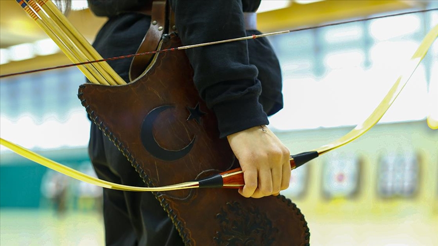 Almanya’daki atıcılık şampiyonasında ilk kez geleneksel Türk yayları yer aldı