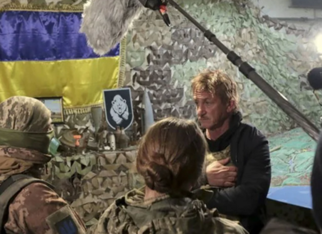 Oscar ödüllü oyuncu Sean Penn Ukrayna’da Zelenskiy ile görüştü