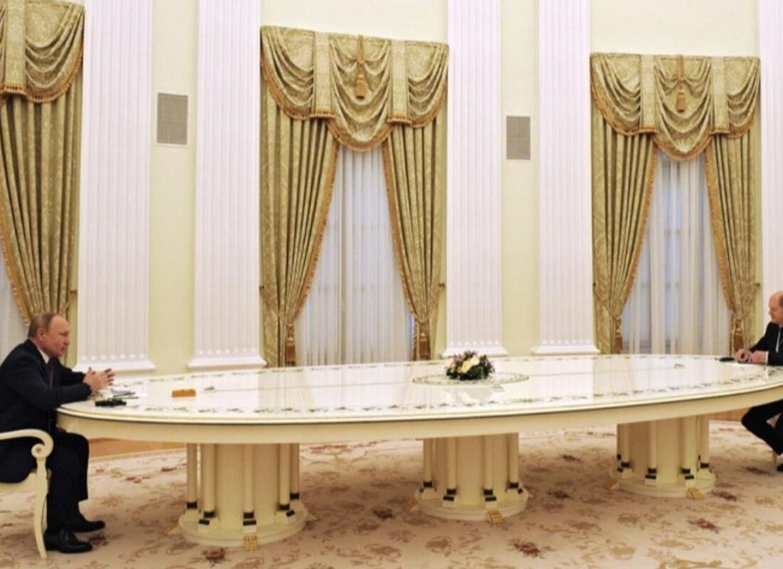 Macron’dan sonra Scholz’a da aynı muamele