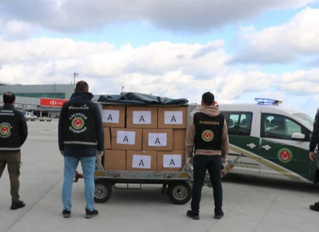 Türkiye ve Makedonya gümrük muhafaza ekipleri başarılı bir uyuşturucu operasyonuna imza attı