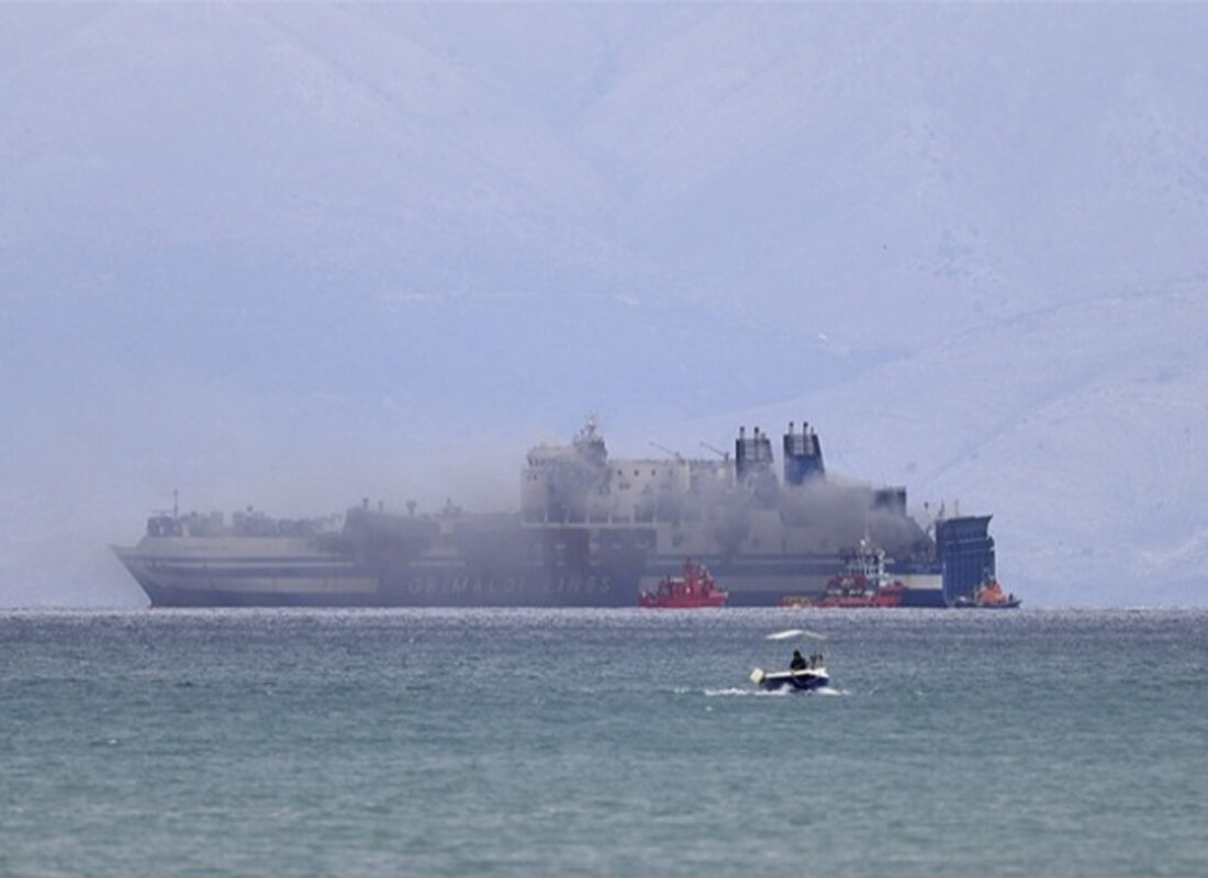 Yunanistan’da yangın çıkan feribottaki Türk vatandaşları Türkiye’ye getirildi