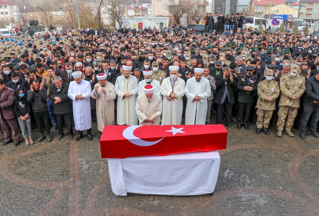 Şehit Jandarma Uzman Çavuş Sunal son yolculuğuna uğurlandı