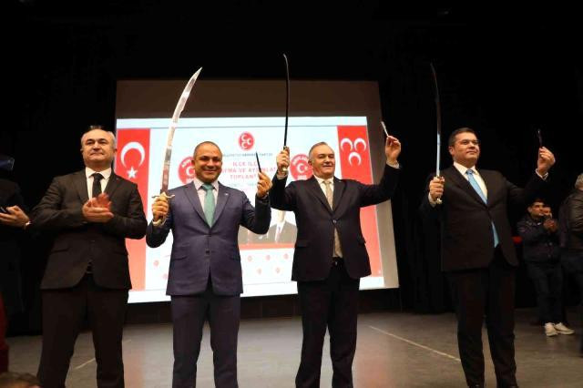 MHP’li Akçay: Millet İttifakı, HDP ile iş tutuyor