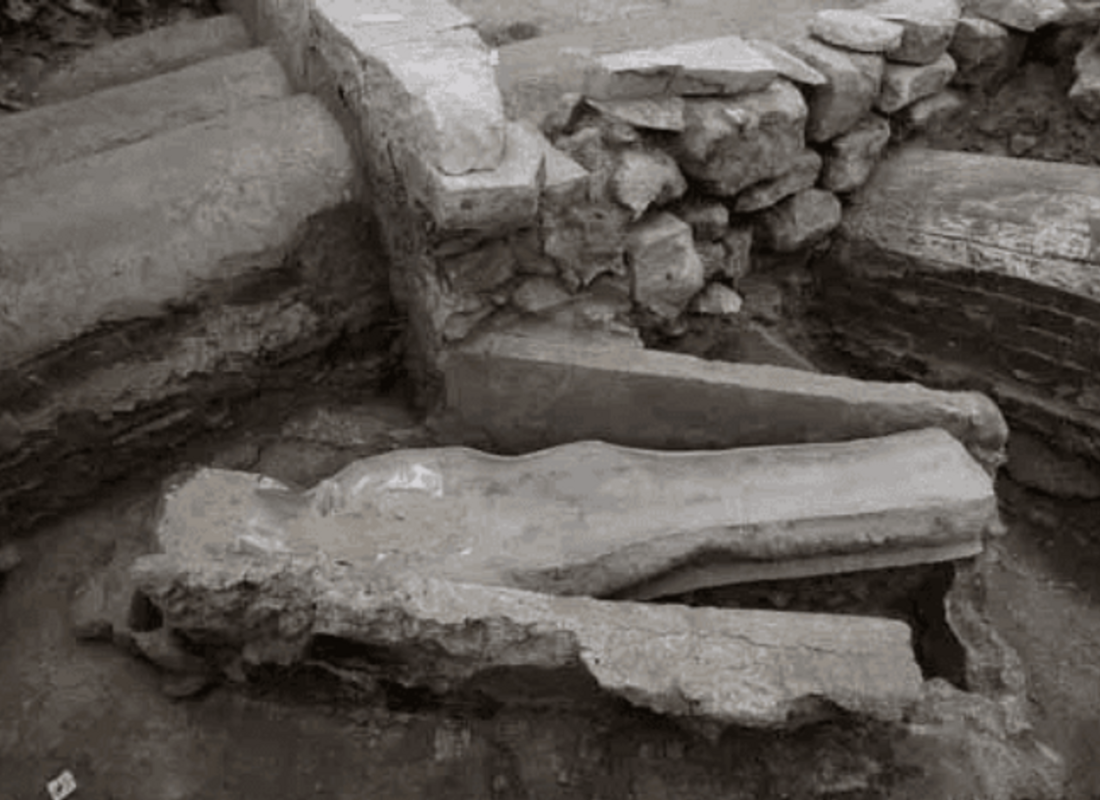 İnsan biçimli lahitten bakın ne çıktı