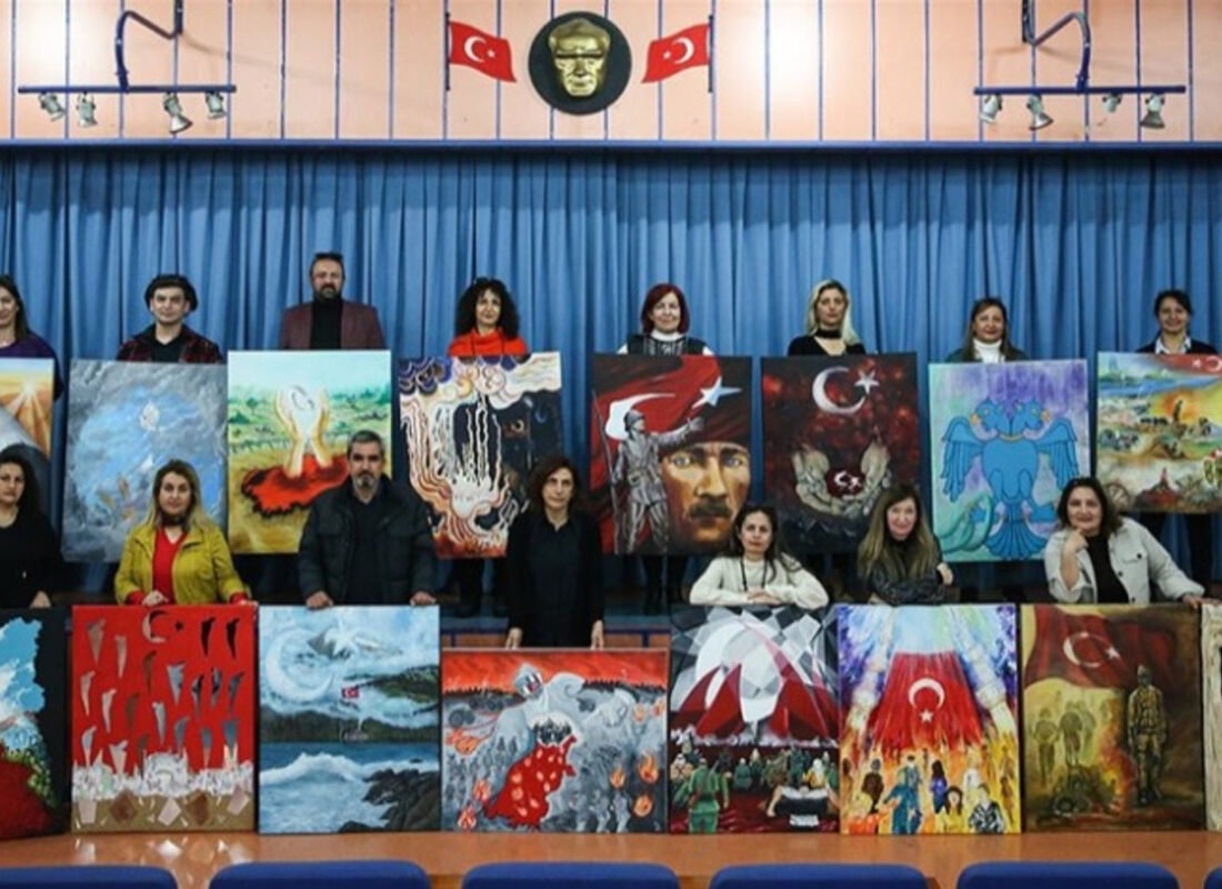 İstiklal Marşı’nın her dizesini 41 resimle tuvale yansıttılar