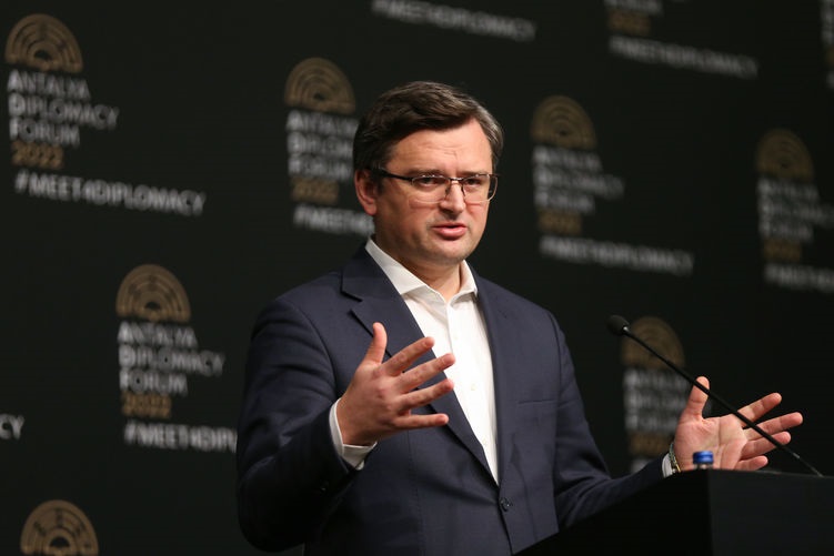 İlk açıklama Ukrayna’lı Kuleba’dan: Çavuşoğlu, bu teması kolaylaştırmayı başardı