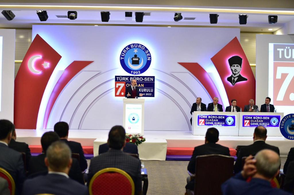 “Zilletin aklıyla hareket etsek, Papyonlu teröristler hür, kaleşnikoflu teröristler mutlu olacak”