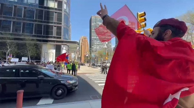 Diriliş Ertuğrul’un ünlü oyuncusu provokatörlere ‘bozkurt’ ile karşılık verdi