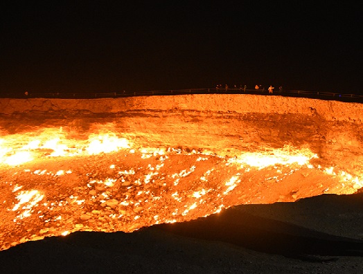 “Cehennem kapısı” kapatılacak Türkmenistan’da 50 yıldır yanıyor