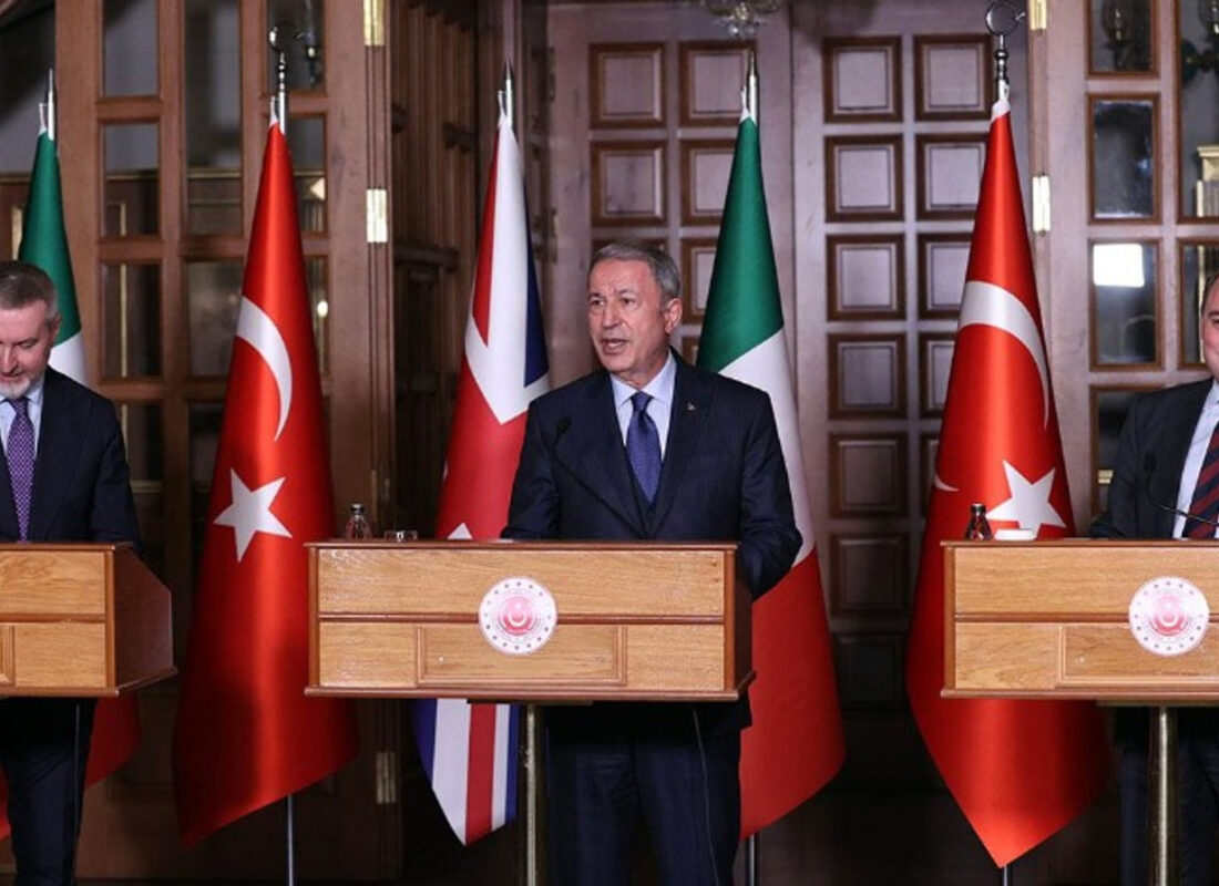 Bakan Akar: Ukrayna’daki durumu yakinen takip ediyoruz