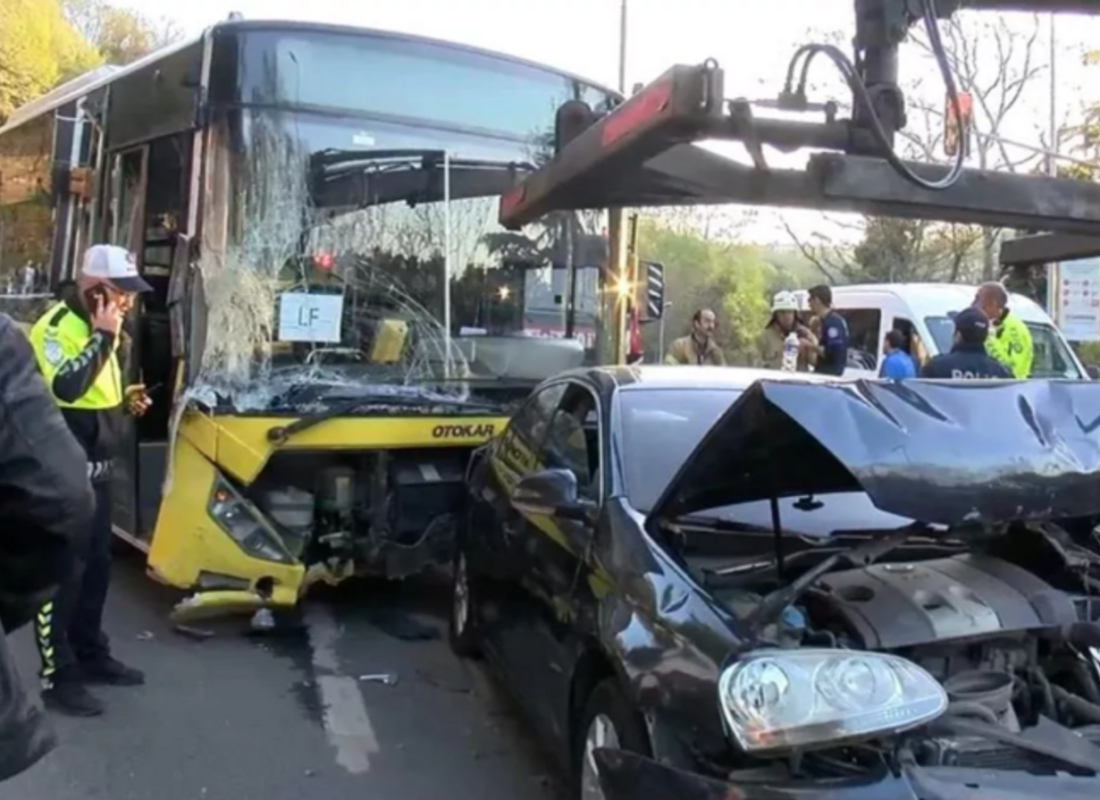 İstanbul’da İETT otobüsü 15 araca çarparak durabildi