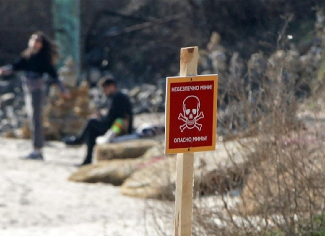 Zelenskiy: “Rusların işgal ettikleri toprakları mayınlarla doldurması savaş suçu kabul edilmeli”