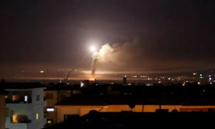 İsrail’in Suriye’nin başkenti Şam’a hava saldırısı düzenlediği iddia edildi
