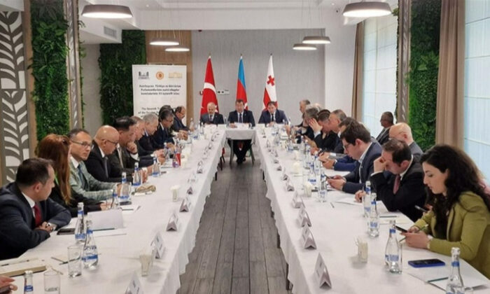 Azerbaycan-Türkiye-Gürcistan Dış İlişkiler Komisyonları Şuşa’da toplantı yaptı
