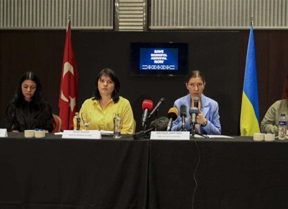 Ukraynalı askerlerin eş ve annelerinden Türkiye’ye teşekkür