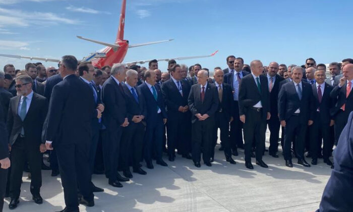 Rize-Artvin Havalimanı açılıyor! MHP Lideri Bahçeli, tören alanına vardı