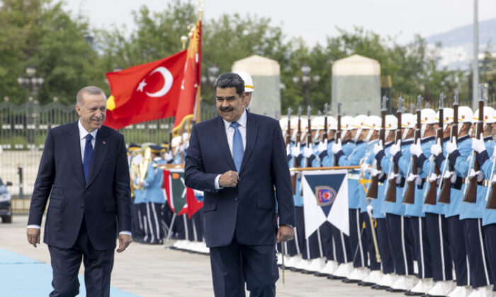 Venezuela Devlet Başkanı Maduro Ankara’da