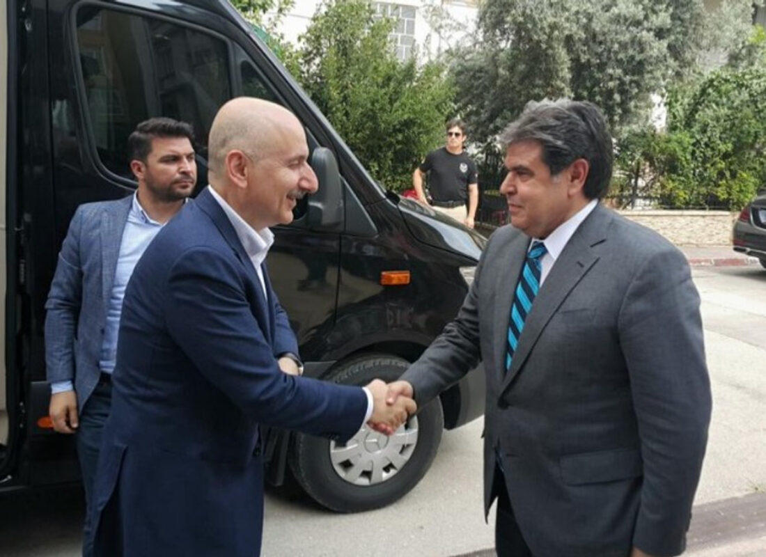 Ulaştırma Bakanı Karaismailoğlu ve AK Parti heyetinden MHP Adana İl Başkanlığına ziyaret