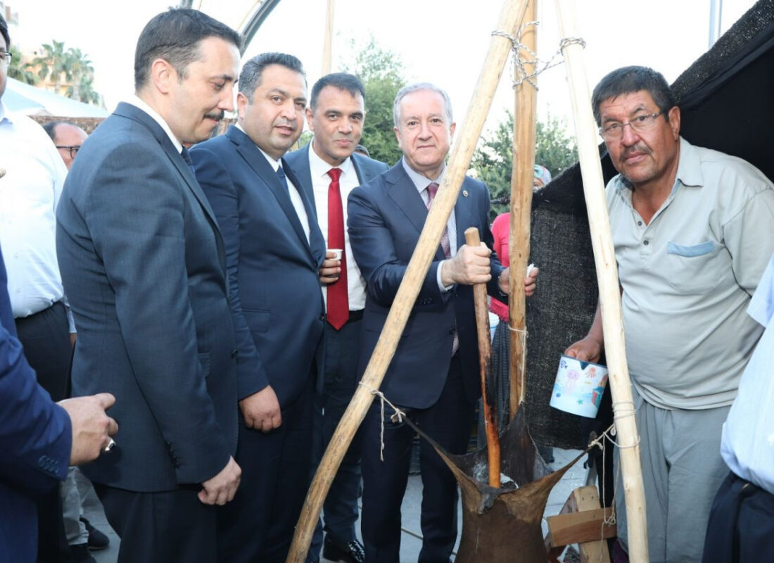 MHP’li Durmaz Silifke’de yörük çadırını ziyaret etti