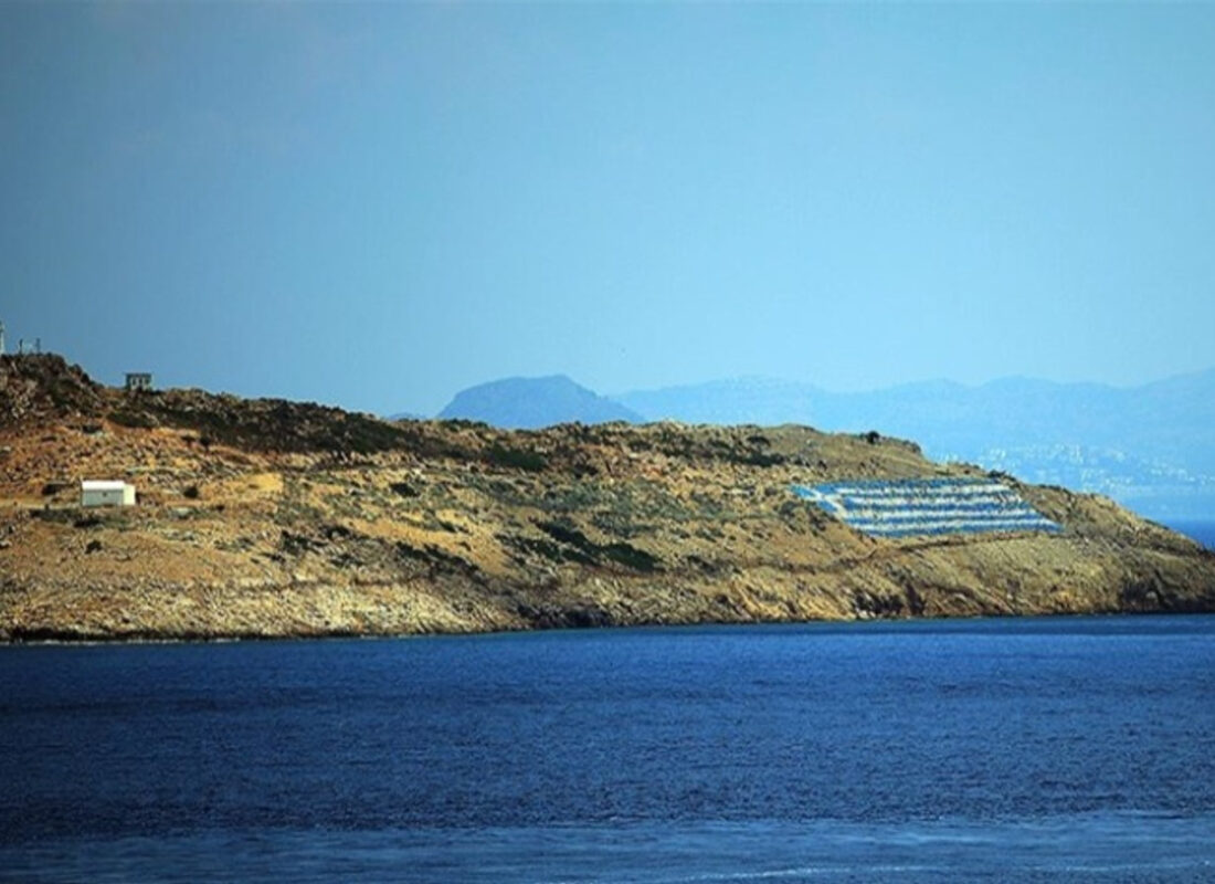 Yunanistan’dan bir provokasyon daha! Askerler ve ağır silahlar görüntülendi