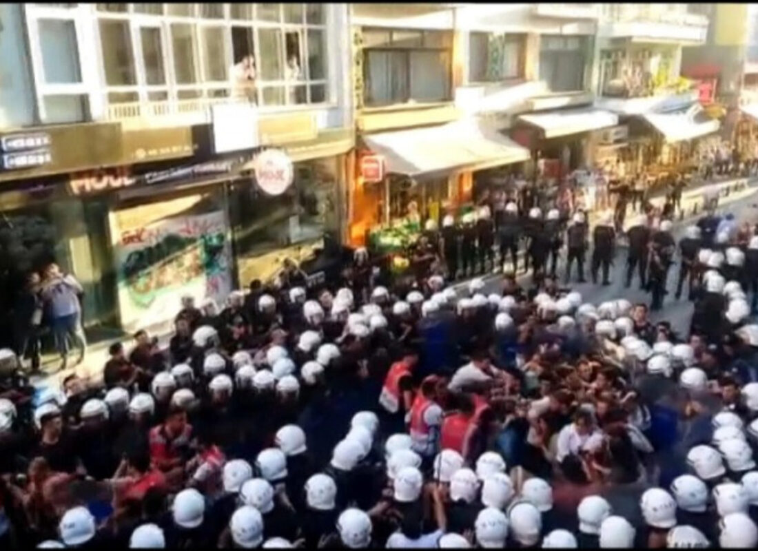 Kadıköy’de 106 kişi gözaltına alındı!