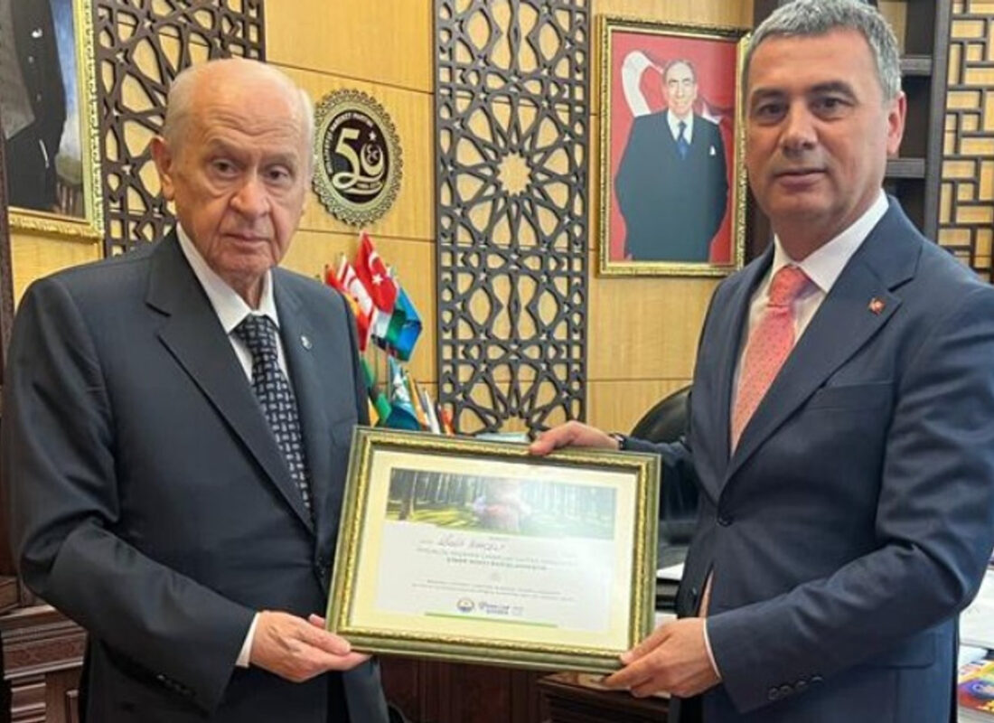 MHP Genel Başkanı Devlet Bahçeli’ye anlamlı hediye